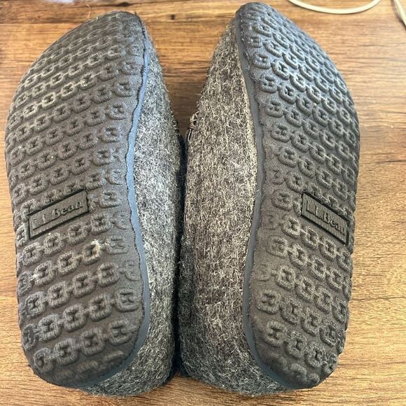 L.L.Bean Men's Gray Slippers - Picture 4 of 5
